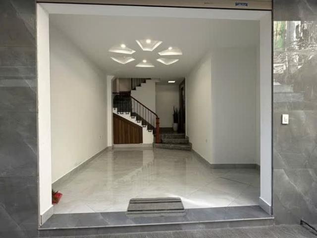 Nhà mặt phố bán tại Hoàn Kiếm, Hà Nội