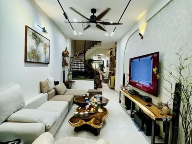 Nhà bán tại Hoàn Kiếm, Hà Nội