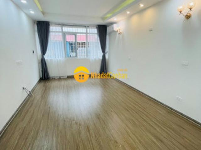 Nhà mặt phố bán