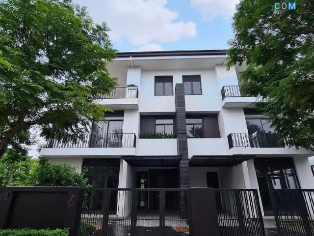 Nhà mặt phố bán tại Hoàn Kiếm, Hà Nội
