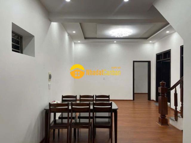 Nhà mặt phố bán