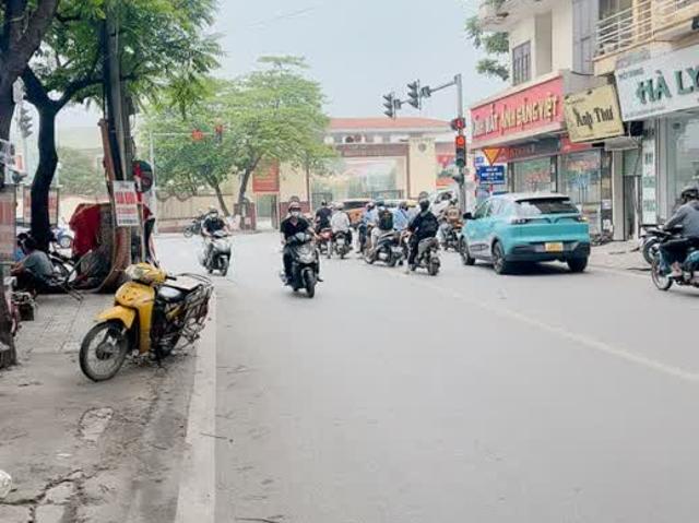 Nhà mặt phố bán tại Hoàn Kiếm, Hà Nội