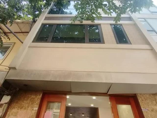 Nhà mặt phố bán tại Hoàn Kiếm, Hà Nội