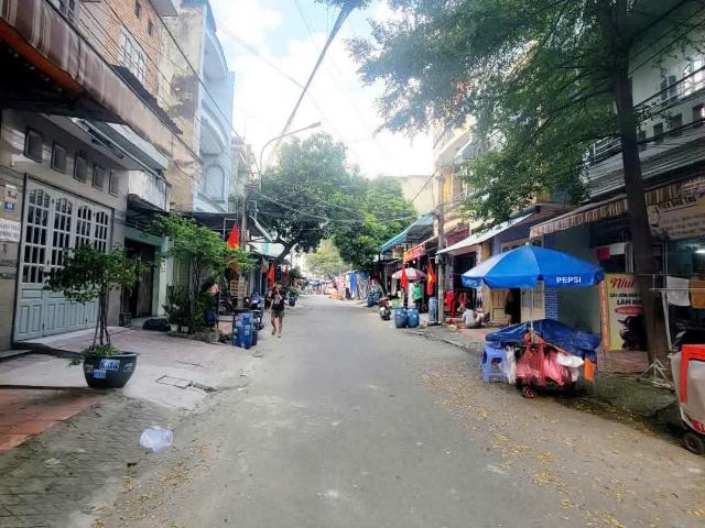 Nhà mặt phố bán tại Gia Lai