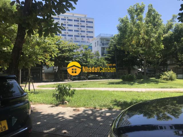 Nhà mặt phố bán