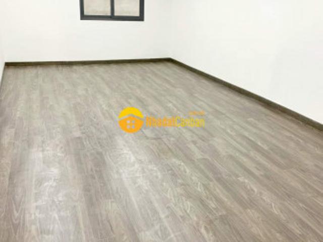 Nhà mặt phố bán