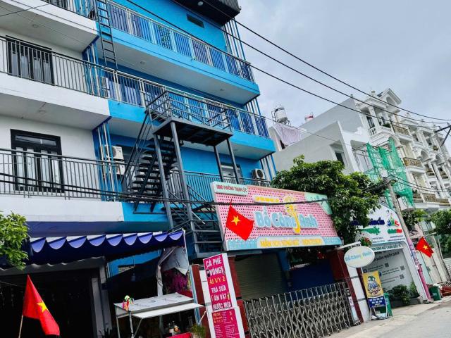 Nhà mặt phố bán