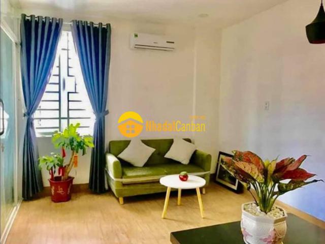Nhà mặt phố bán