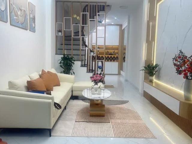Nhà bán tại Hoàn Kiếm, Hà Nội