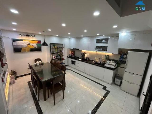 Nhà bán tại Hoàn Kiếm, Hà Nội
