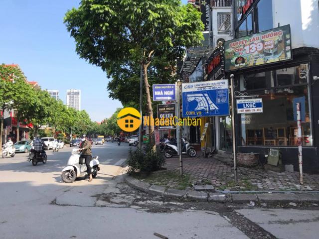 Nhà mặt phố bán
