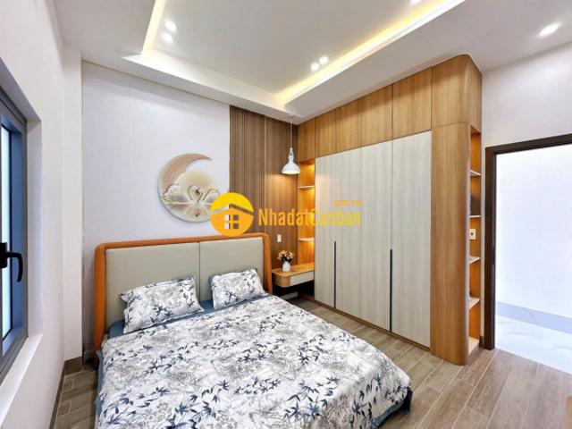 Nhà mặt phố bán