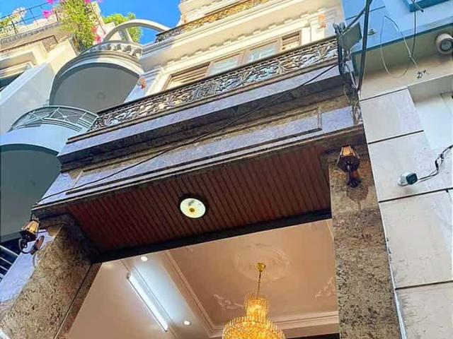 Nhà mặt phố bán tại Hoàn Kiếm, Hà Nội