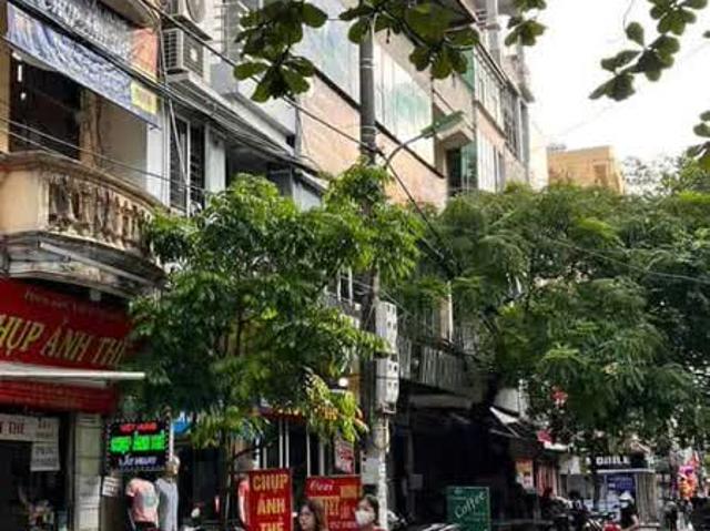 Nhà mặt phố bán tại Hoàn Kiếm, Hà Nội