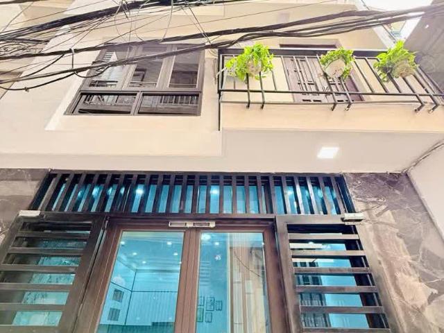 Nhà bán tại Hoàn Kiếm, Hà Nội