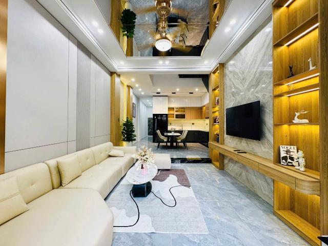 Nhà mặt phố bán