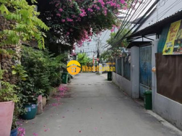 Nhà mặt phố bán
