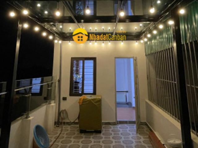 Nhà mặt phố bán