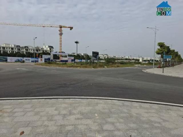 Nhà mặt phố bán