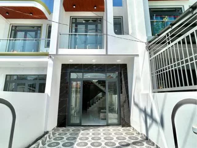 Nhà mặt phố bán