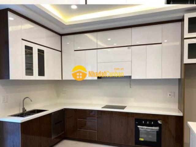 Nhà mặt phố bán