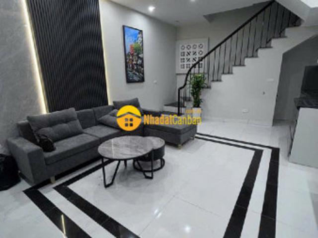 Nhà mặt phố bán