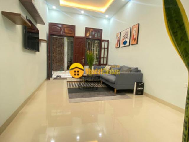 Nhà mặt phố bán