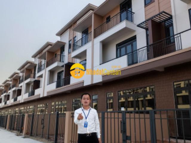 Nhà mặt phố bán