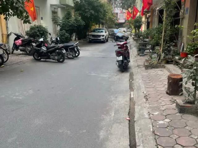 Nhà mặt phố bán tại Hoàn Kiếm, Hà Nội