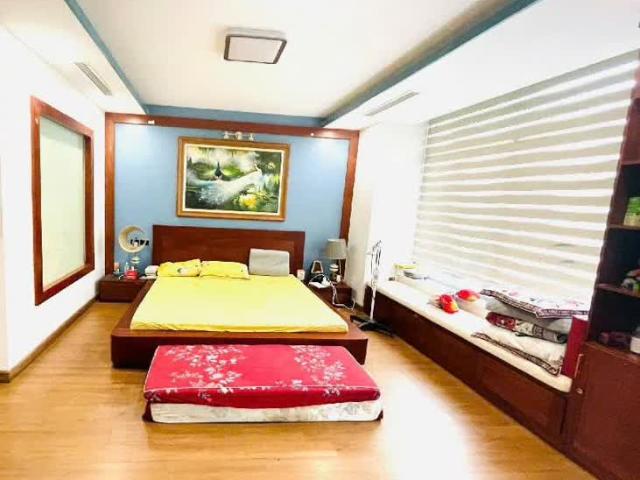 Nhà mặt phố bán tại Hoàn Kiếm, Hà Nội
