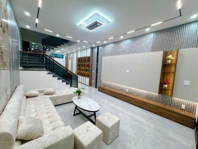 Nhà mặt phố bán