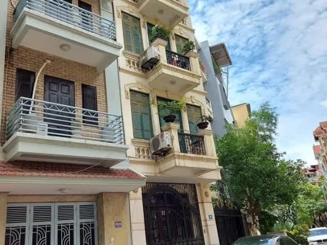 Biệt Thự bán tại Hoàn Kiếm, Hà Nội