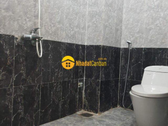 Nhà mặt phố bán