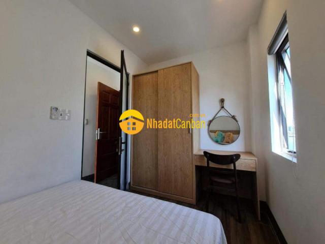 Nhà mặt phố bán