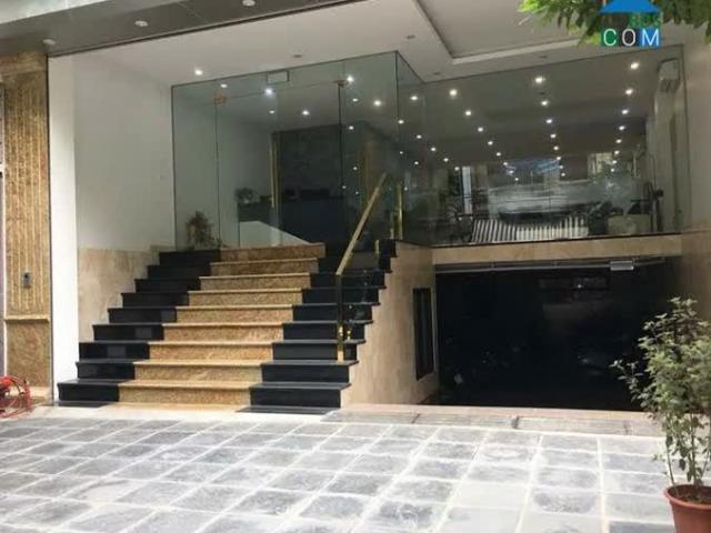 Nhà mặt phố bán tại Hoàn Kiếm, Hà Nội