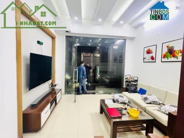 Nhà bán tại Hoàn Kiếm, Hà Nội