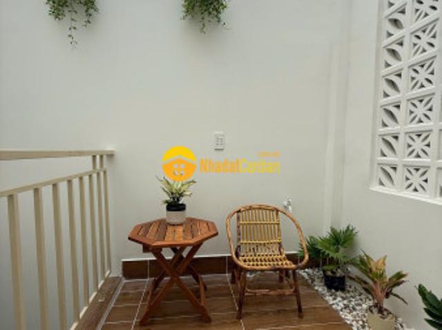Nhà mặt phố bán
