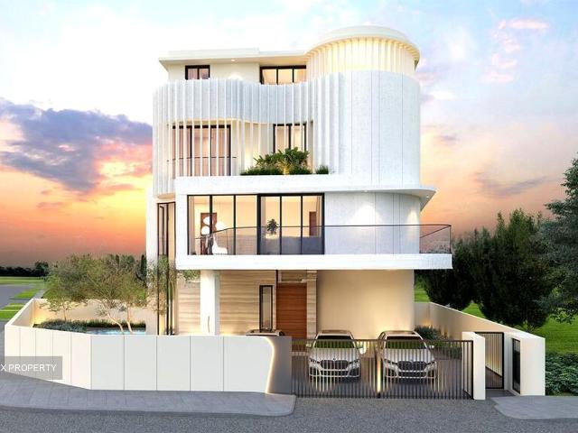 Detached House for sale