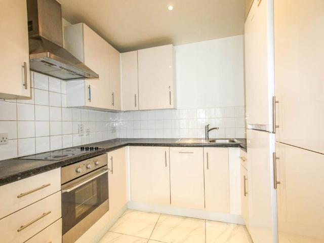Apartment for rent in London Borough of Hillingdon, Greater London