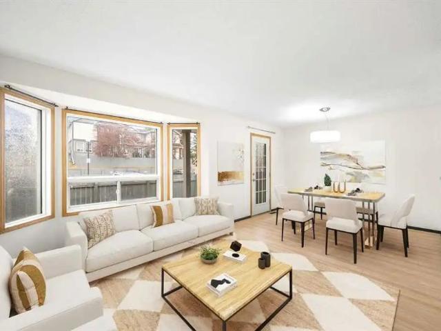 Townhouse for rent in Signal Hill, Calgary
