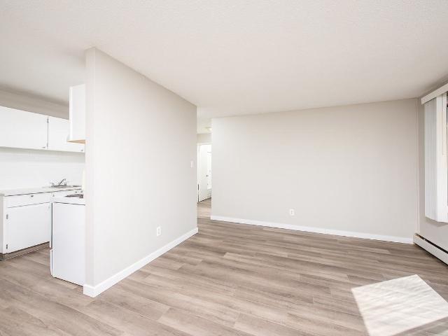 Apartment for rent in Wedgewood, Alberta