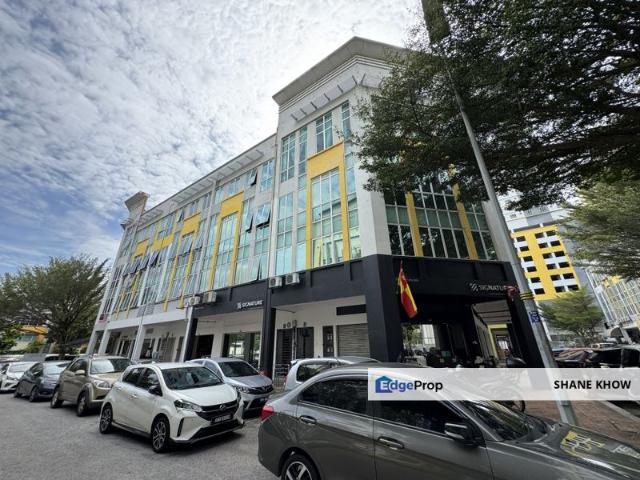 Shop for sale in Petaling, Damansara Damai
