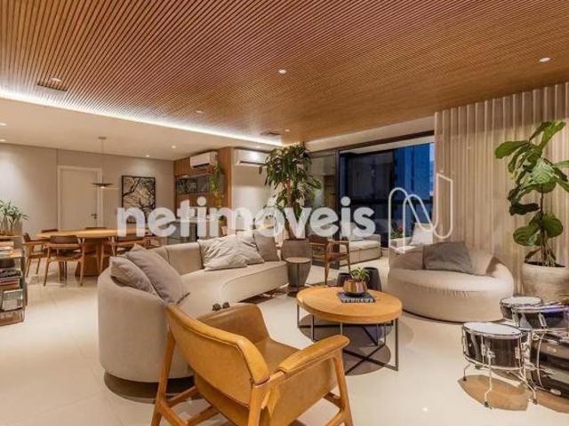 Apartamento venda em Região Geográfica Imediata do Distrito Federal, Região Integrada de Desenvolvimento do Distrito Federal e Entorno