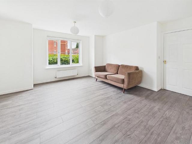 Apartment for rent in Ball Hill, West Midlands