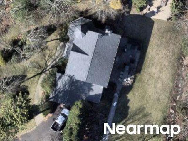 House for sale in Manorville