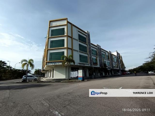 Shop for sale in Bukit Ledang, Johor
