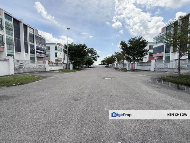 Warehouse for sale in Bukit Ledang, Johor