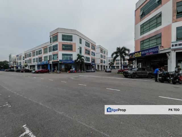 Shop for rent in Bukit Ledang, Johor