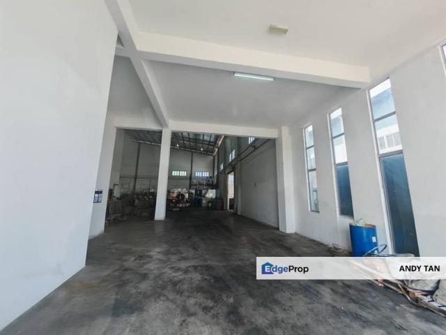 Warehouse for sale in Bukit Ledang, Johor