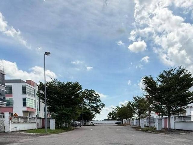 Warehouse for sale in Bukit Ledang, Johor